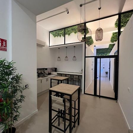 Nina Mala Hotel Valencia Luaran gambar