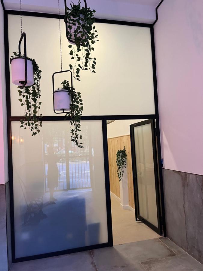 Nina Mala Hotel Valencia Luaran gambar