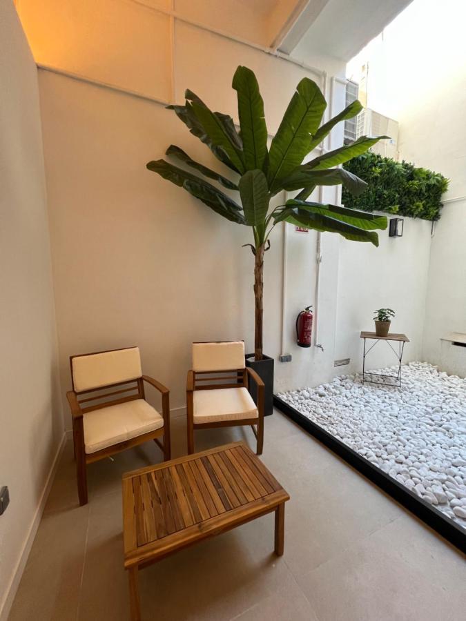 Nina Mala Hotel Valencia Luaran gambar
