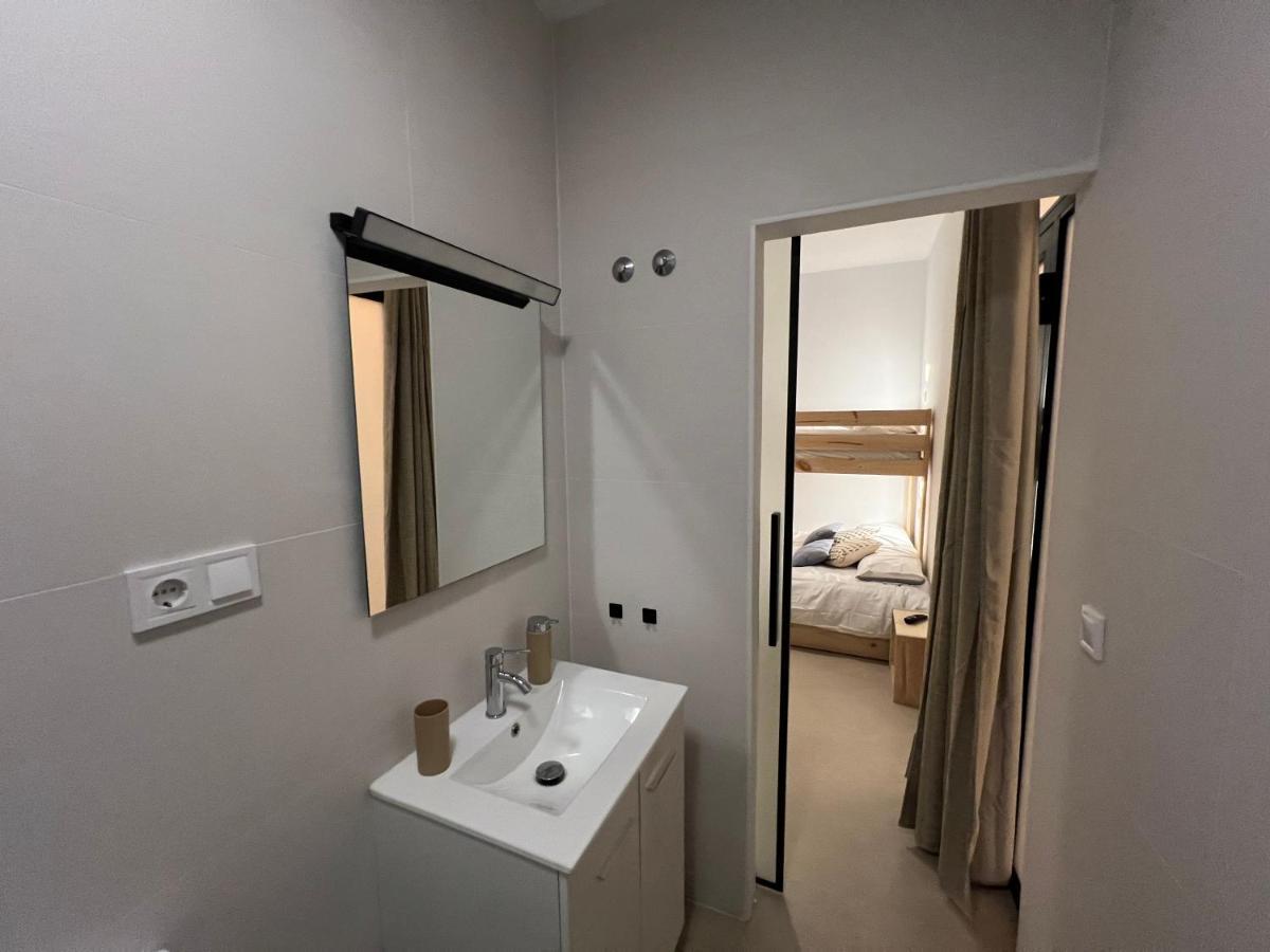 Nina Mala Hotel Valencia Luaran gambar