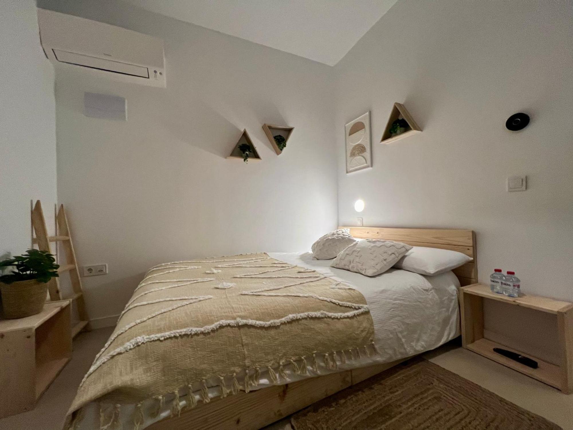 Nina Mala Hotel Valencia Luaran gambar