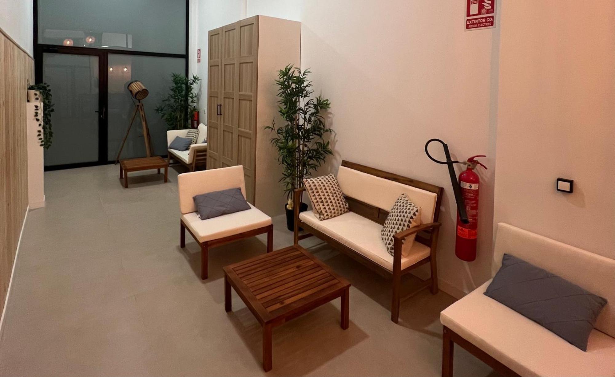 Nina Mala Hotel Valencia Luaran gambar